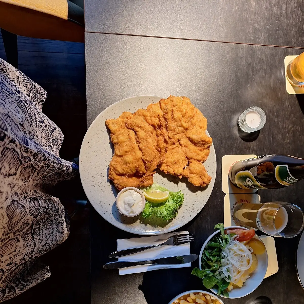 Wiener Schnitzel Mit Pommes