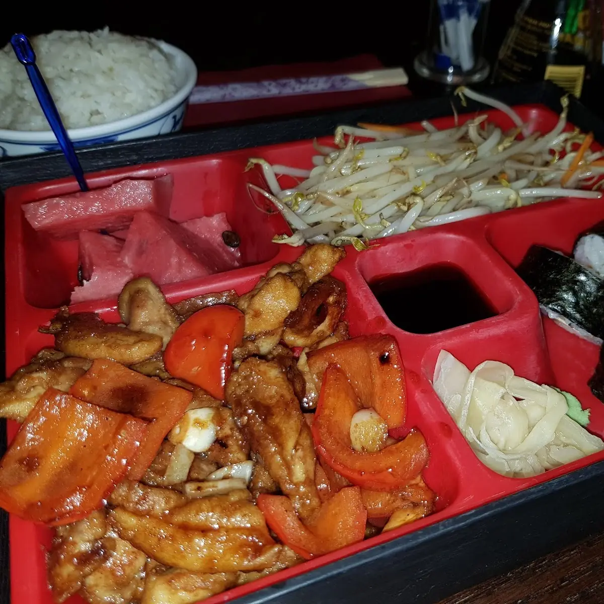 M4 Hühnerkeulen Bento