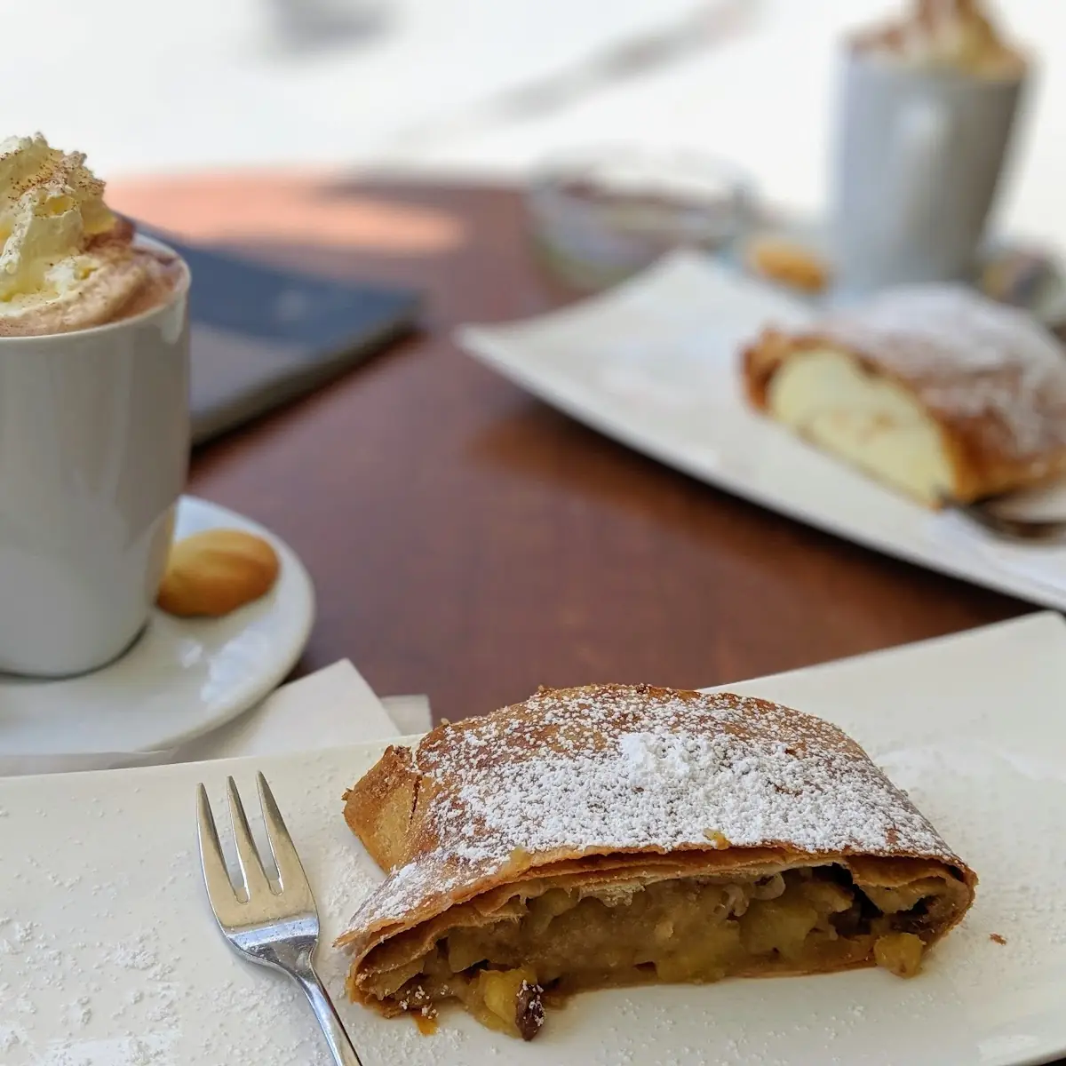 Apfelstrudel