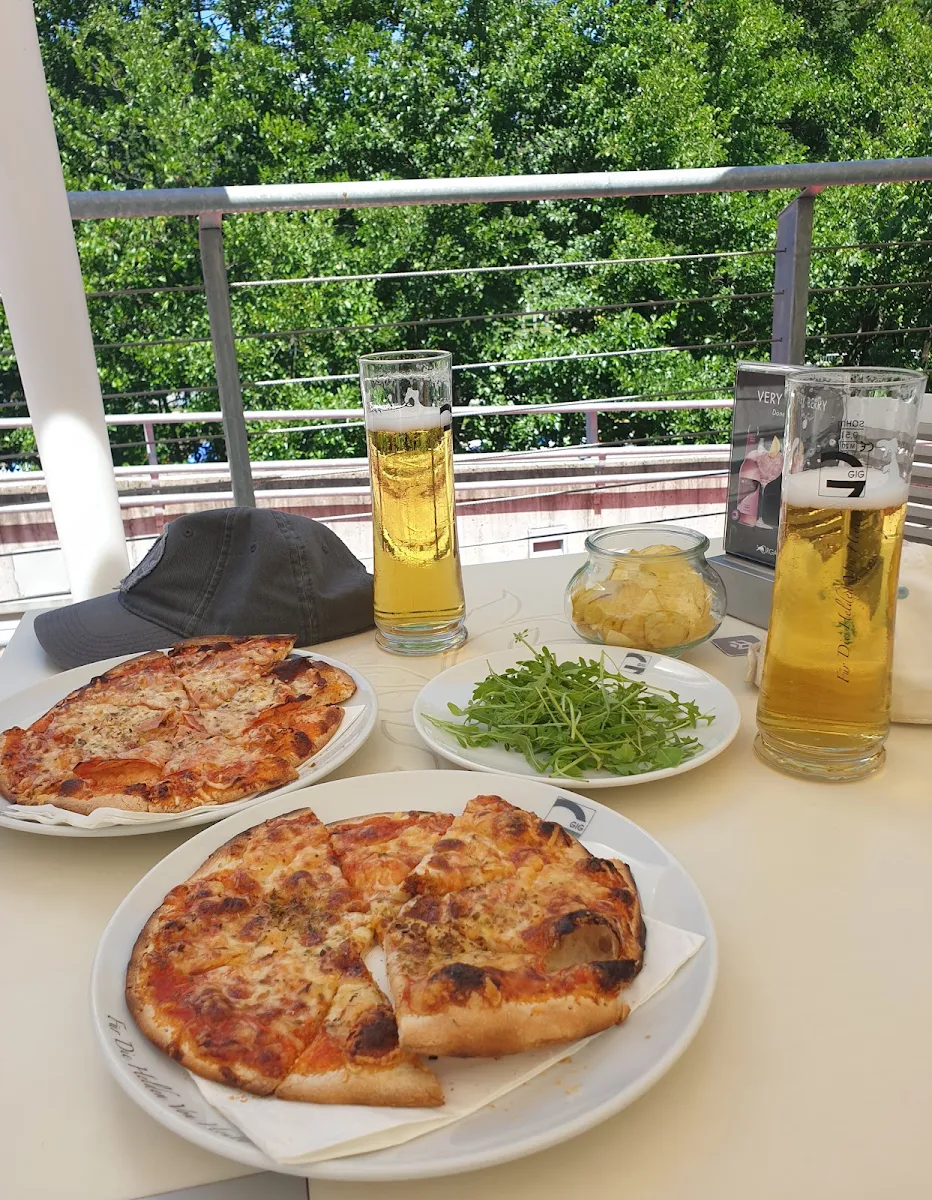 Pizza Bier Rucola