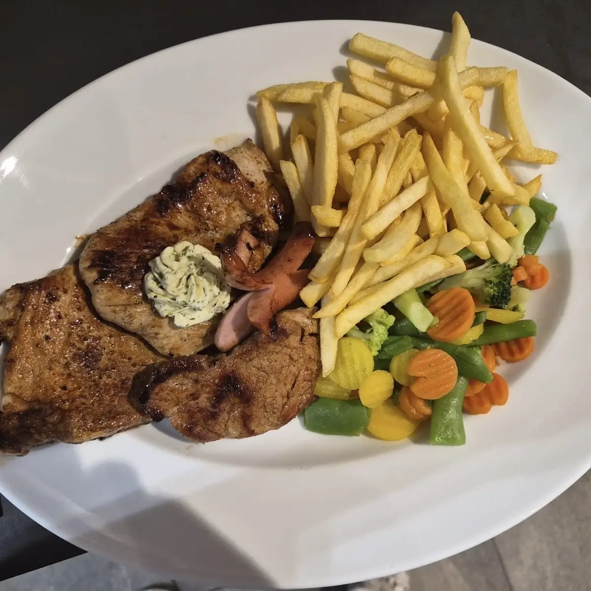 Cordon Bleu Mit Pommes