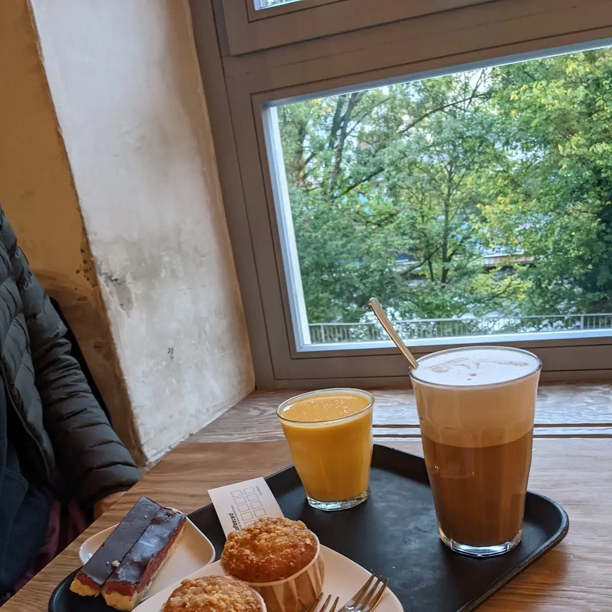 Veganito Banana Bread Muffin Caffè Latte Soy Milk and a Drink with Mango