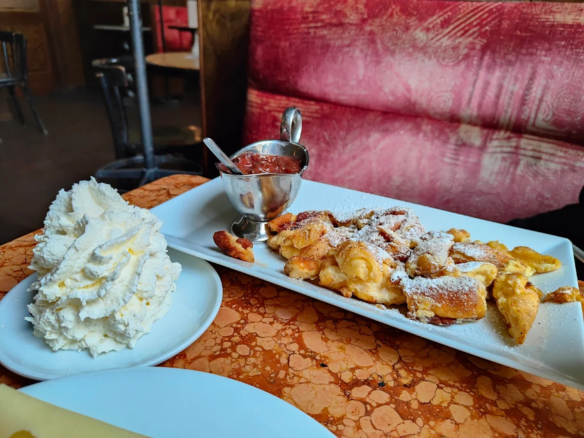Kaiserschmarrn Mit Zwetschgen