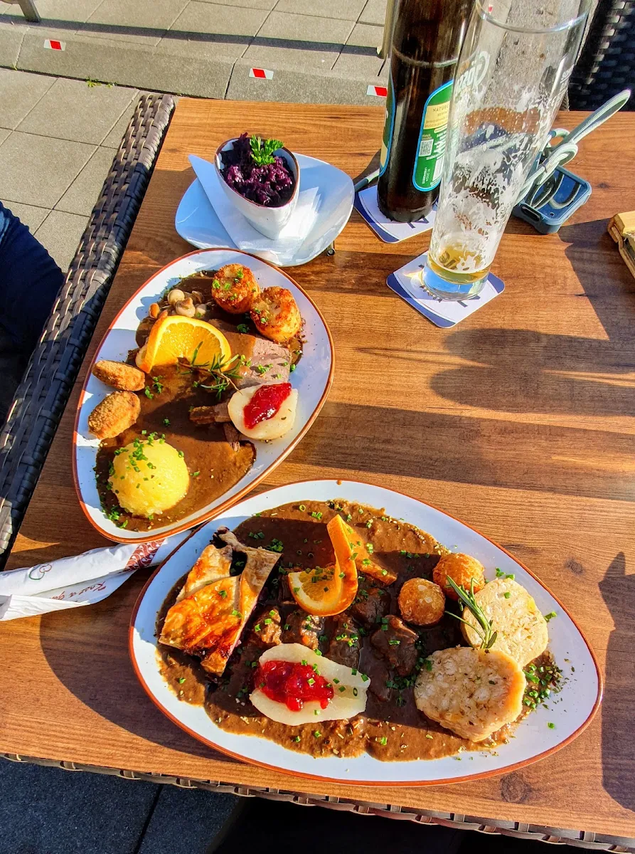 Bestes Rehragout Und Hirschrollbraten