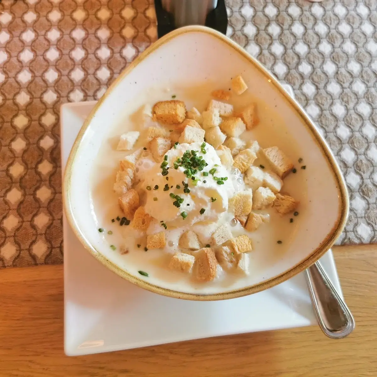Knoblauchcremesuppe