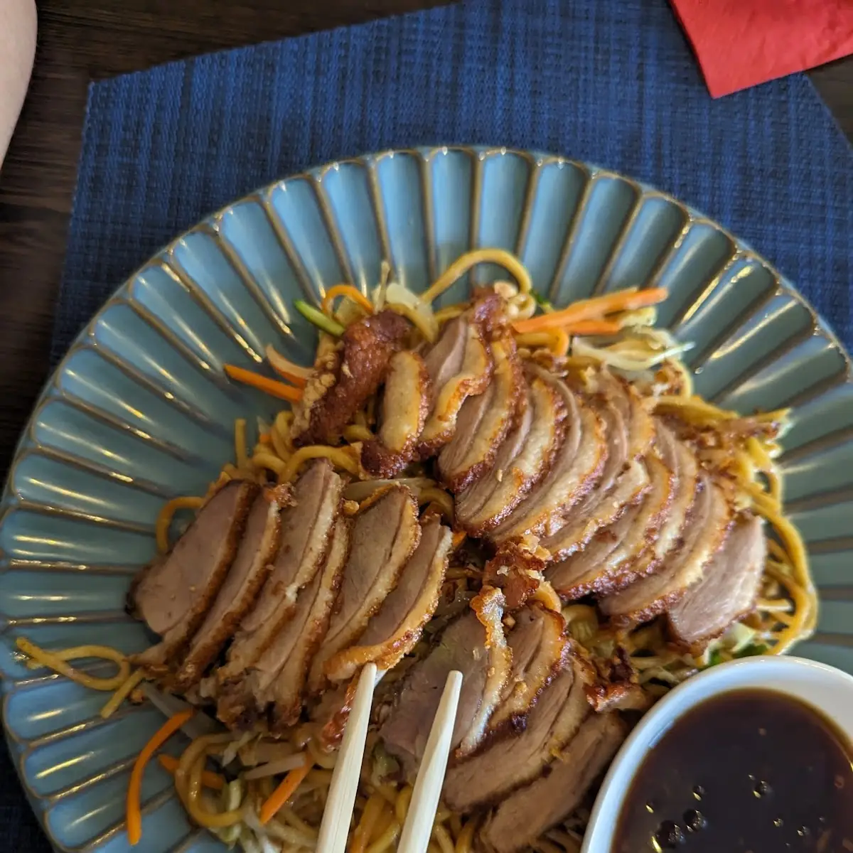Knusprige Ente Mit Nudeln
