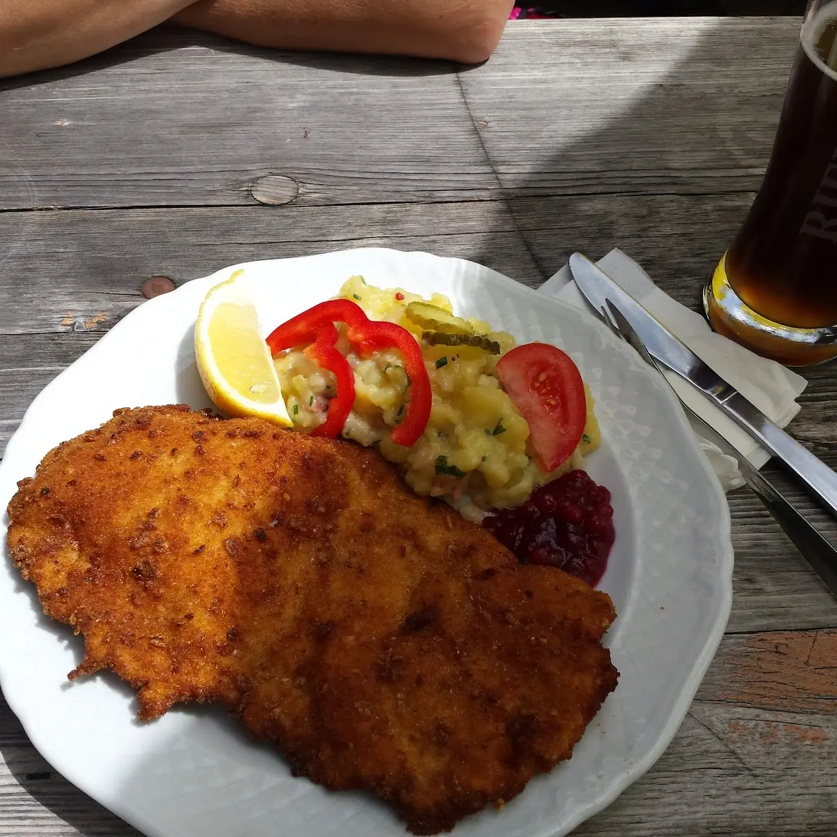 Schnitzel Wiener Art Mit Kartoffelsalat