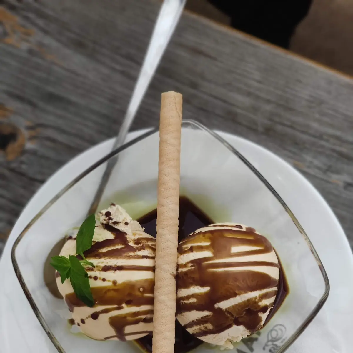 Vanilleeis Mit Kürbiskernöl