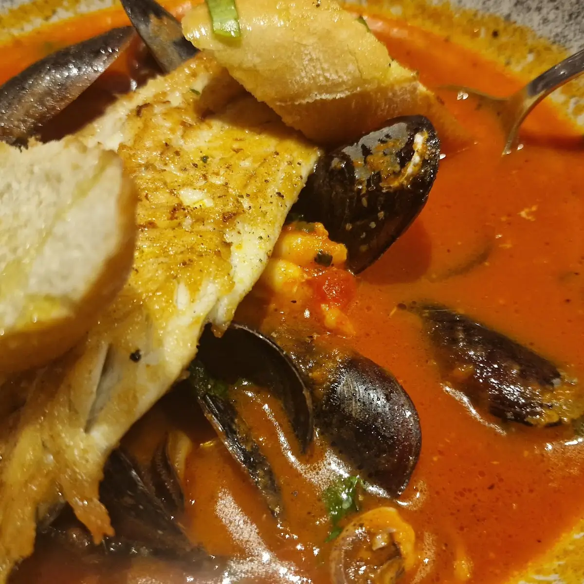 Delikate Fischsuppe