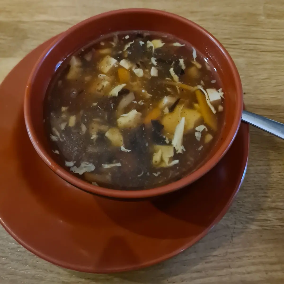 Pikante Säuerliche Suppe