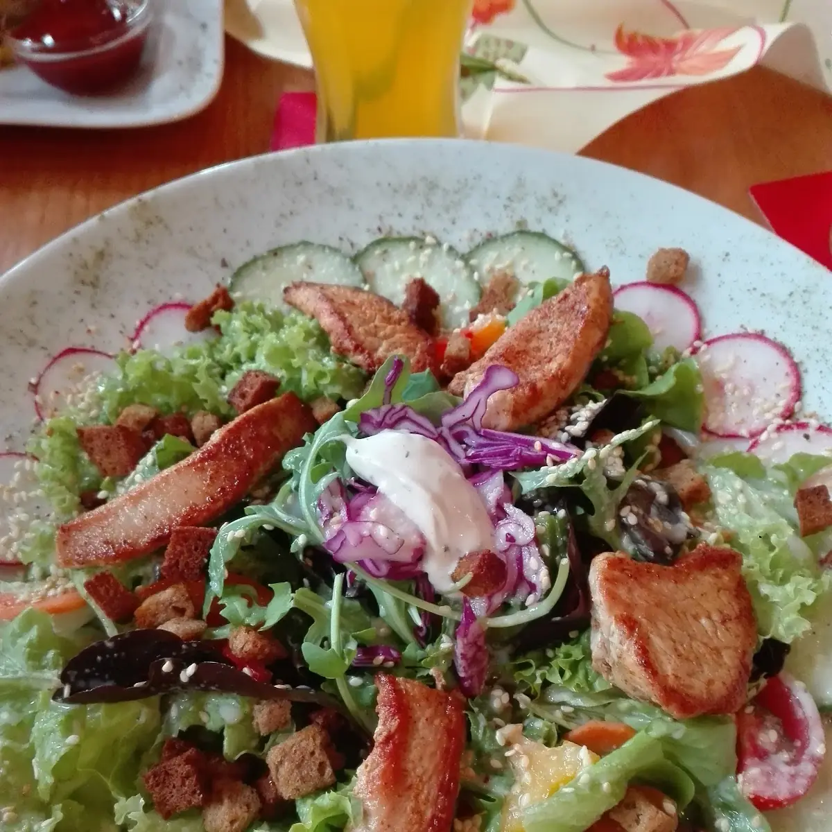 Pute Streifen Salat