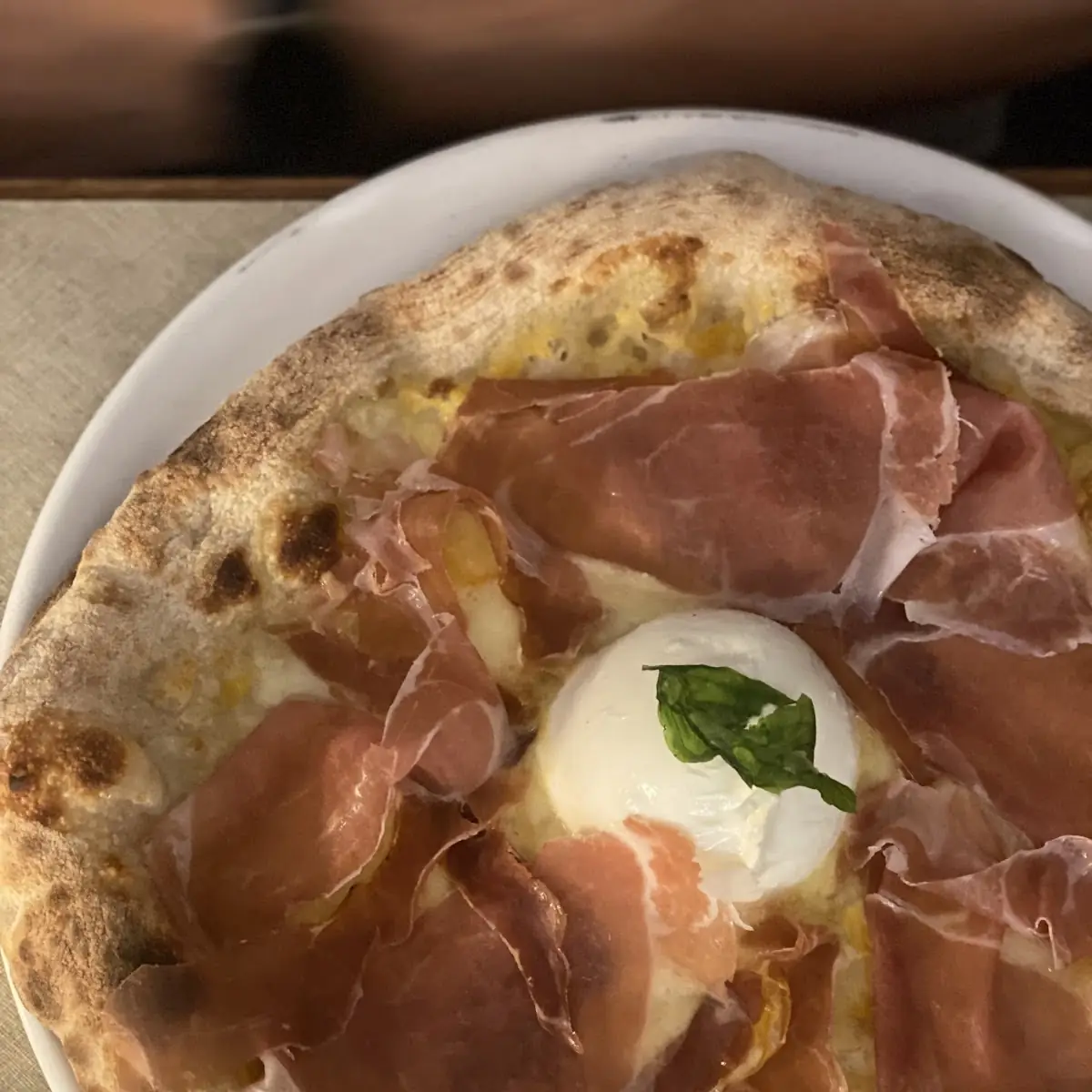 Pizza Prosciutto E Burrata