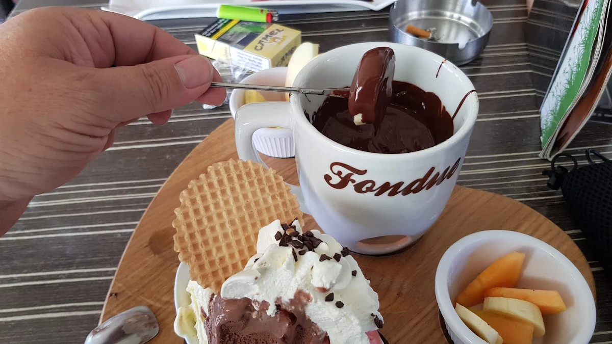Eis Fondue