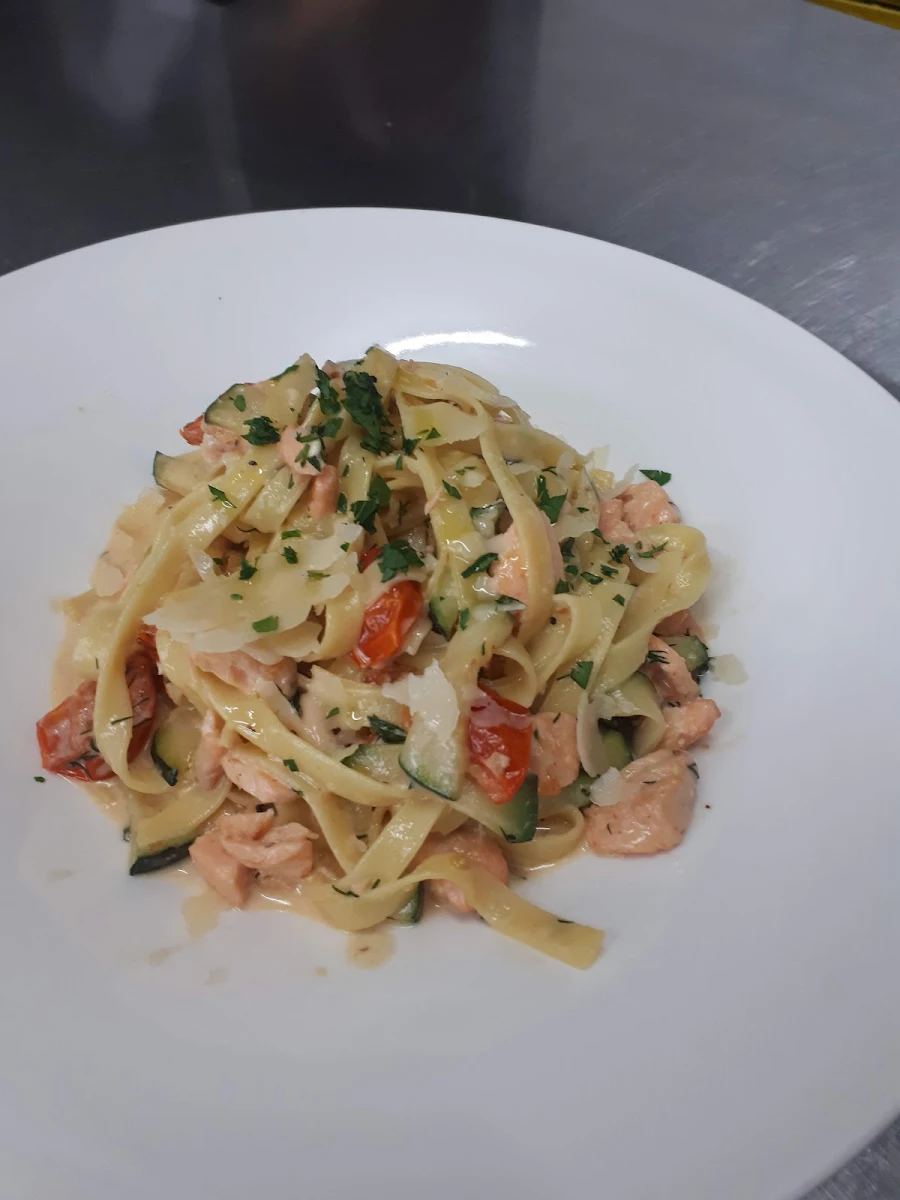 Tagliatele Salmone