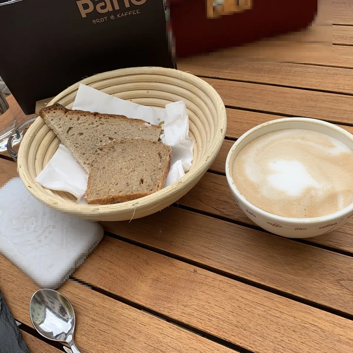 Brot Und Cappuccino