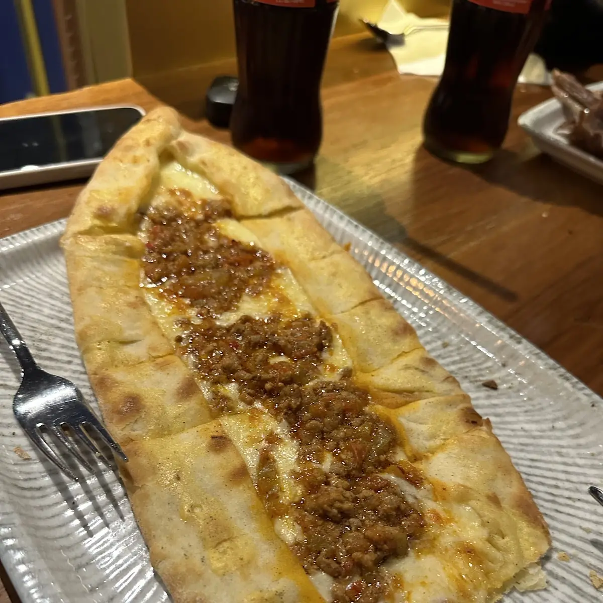 Kuşbaşili Kaşsarli Pide