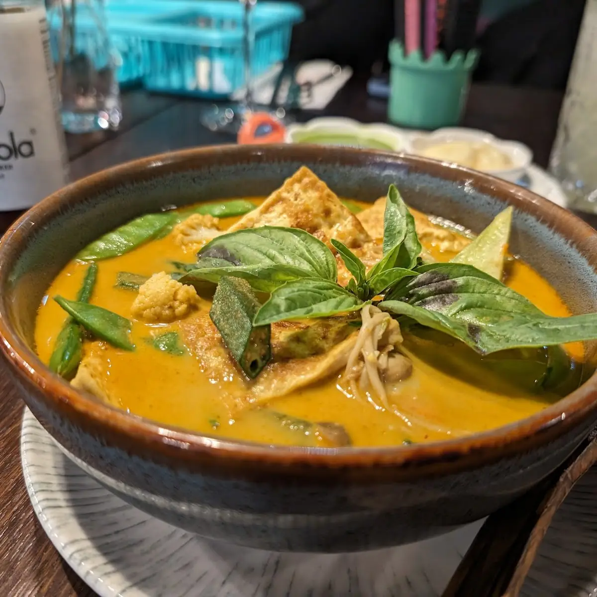 Red Curry Huhn & Portion Reis