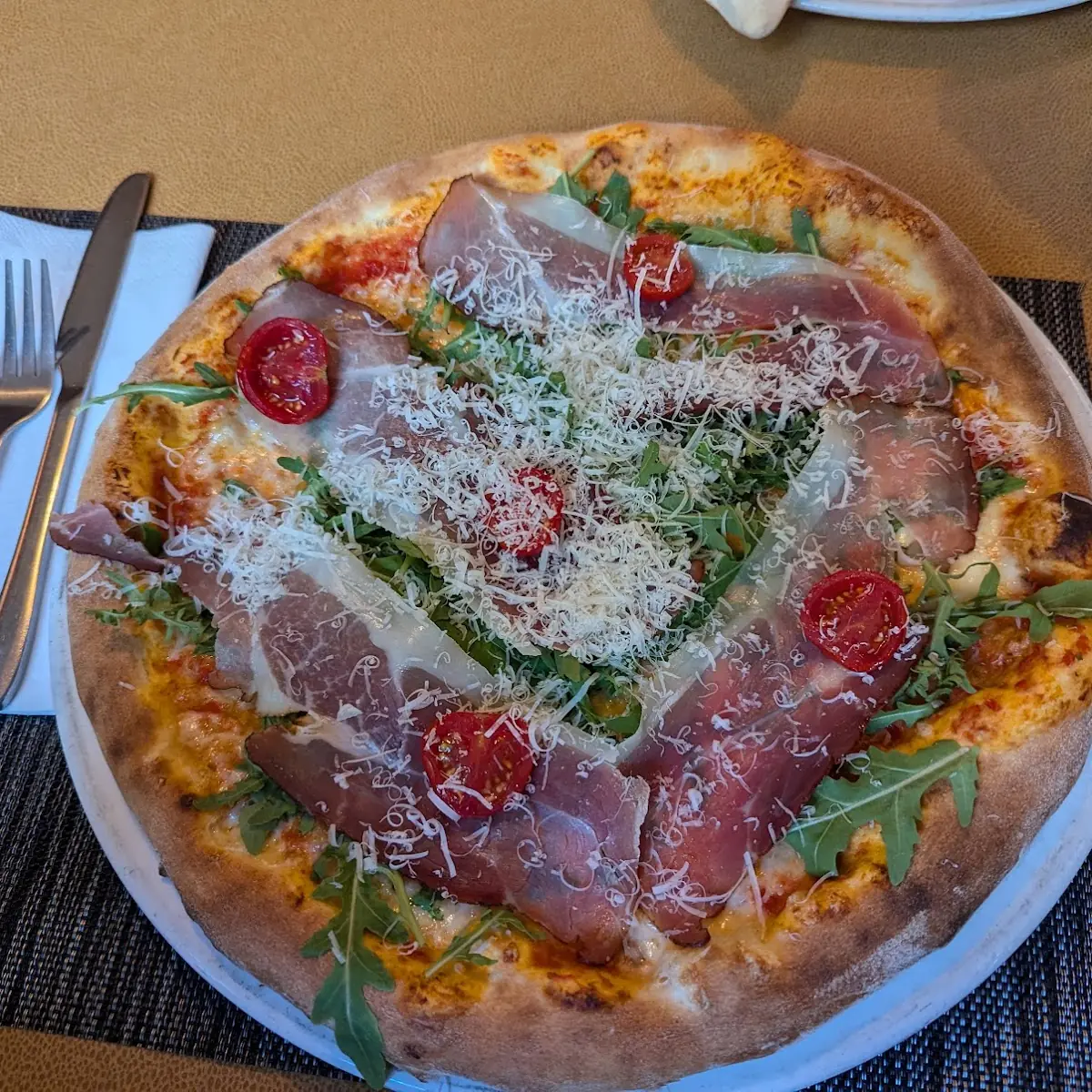 Pizza De Casa