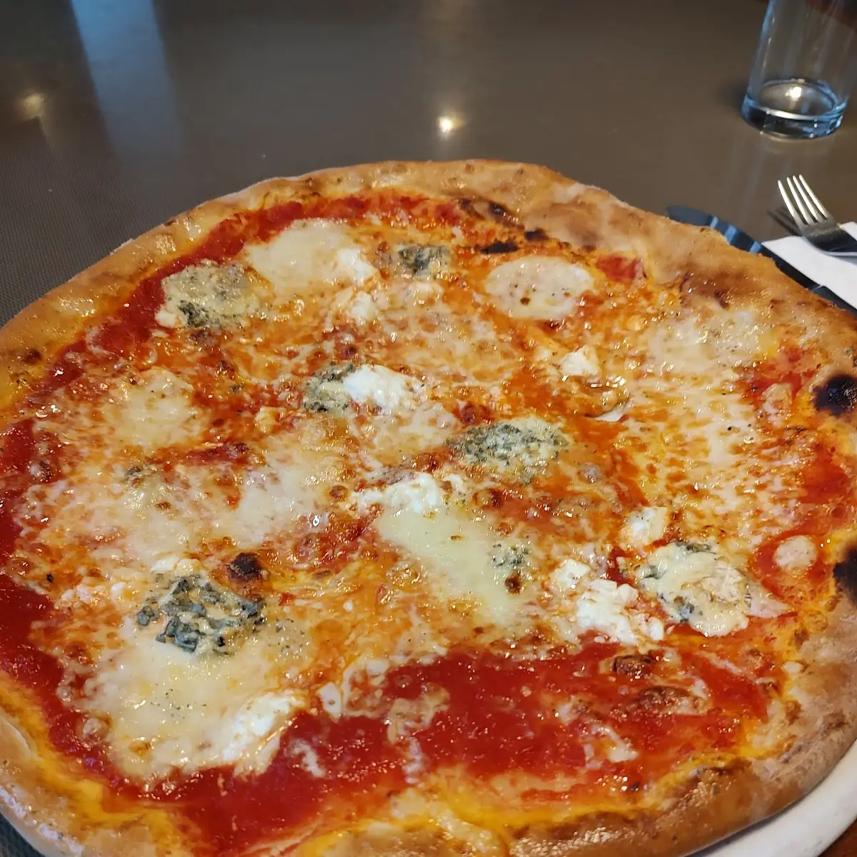 Pizza Quattro Formaggi