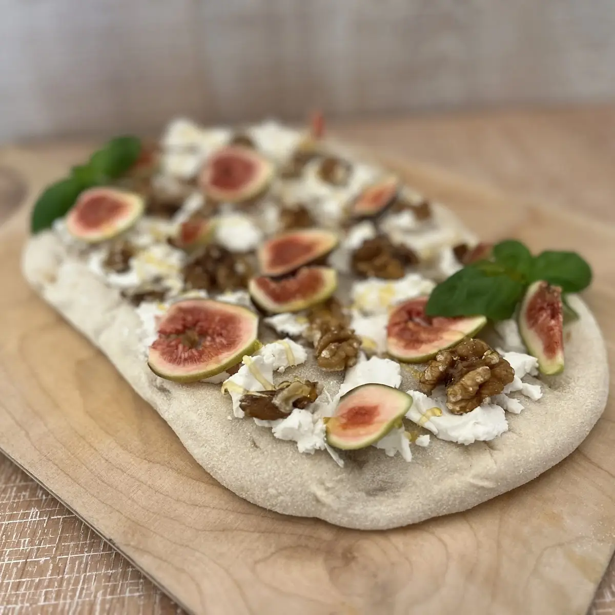 Knusperfladen Caprese