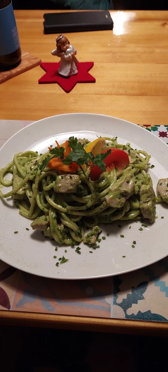 Nudel Mit Thunfisch Und Pesto