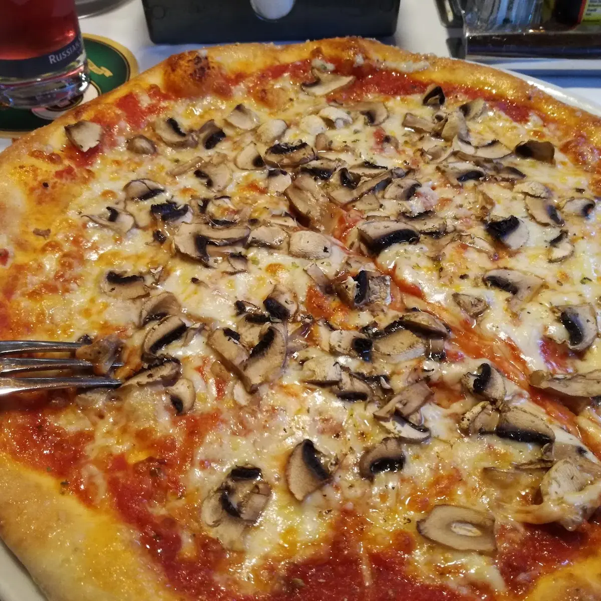 Pizza Funghi