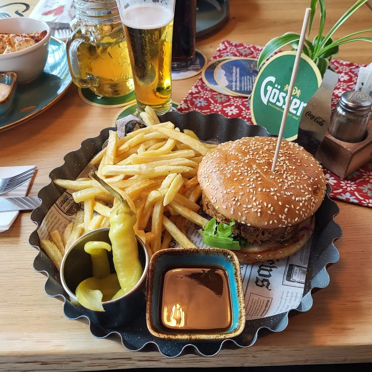 Zerfetzte Sau Pulled Pork Burger