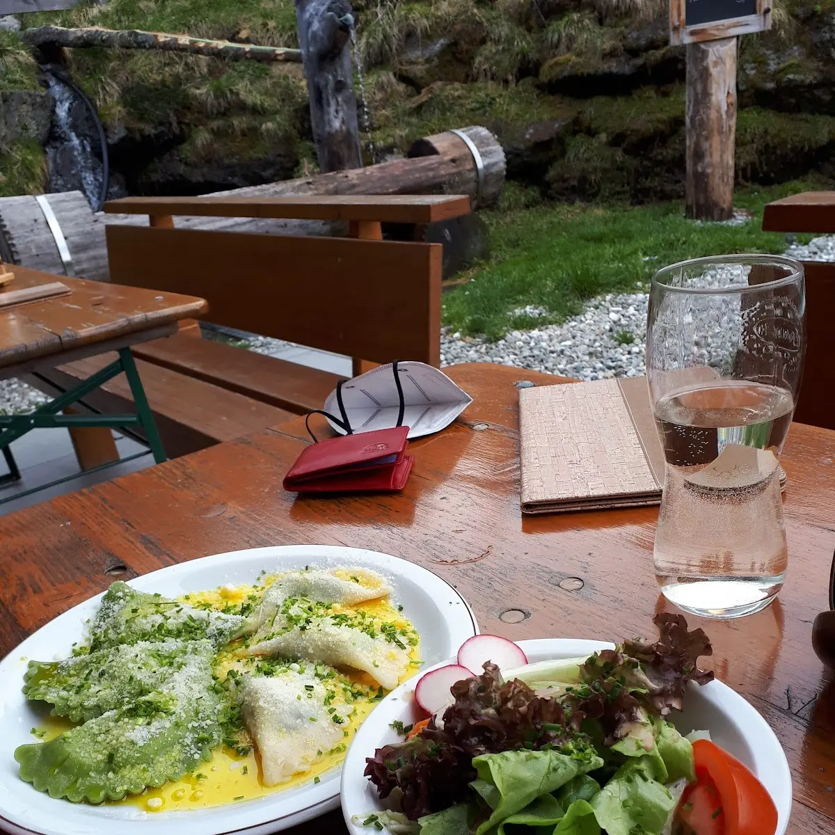 Schlutzkrapfen Mit Salat