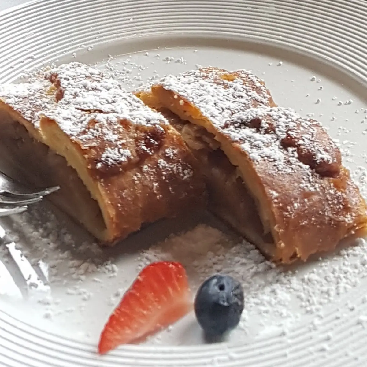 Apfelstrudel