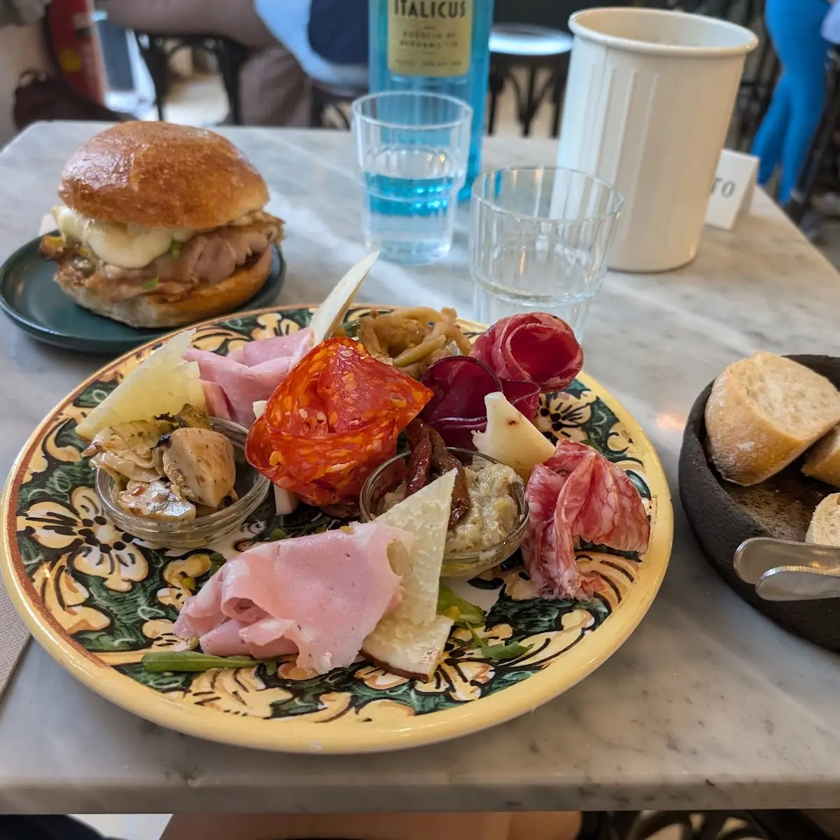 Panino Roma & Antipasto Per Una Persona