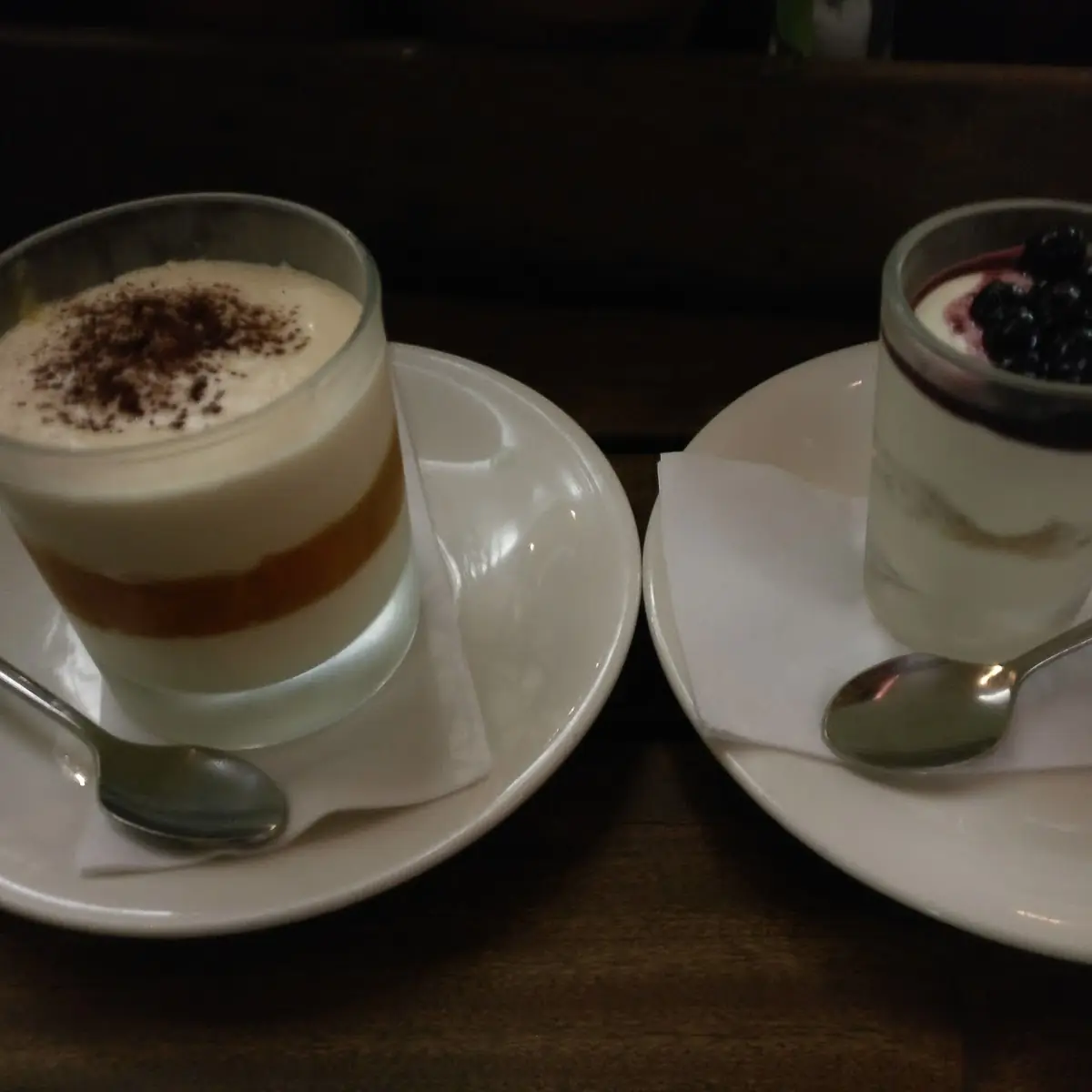 Marillen Tiramisu Und Blaubeer Cheesecake
