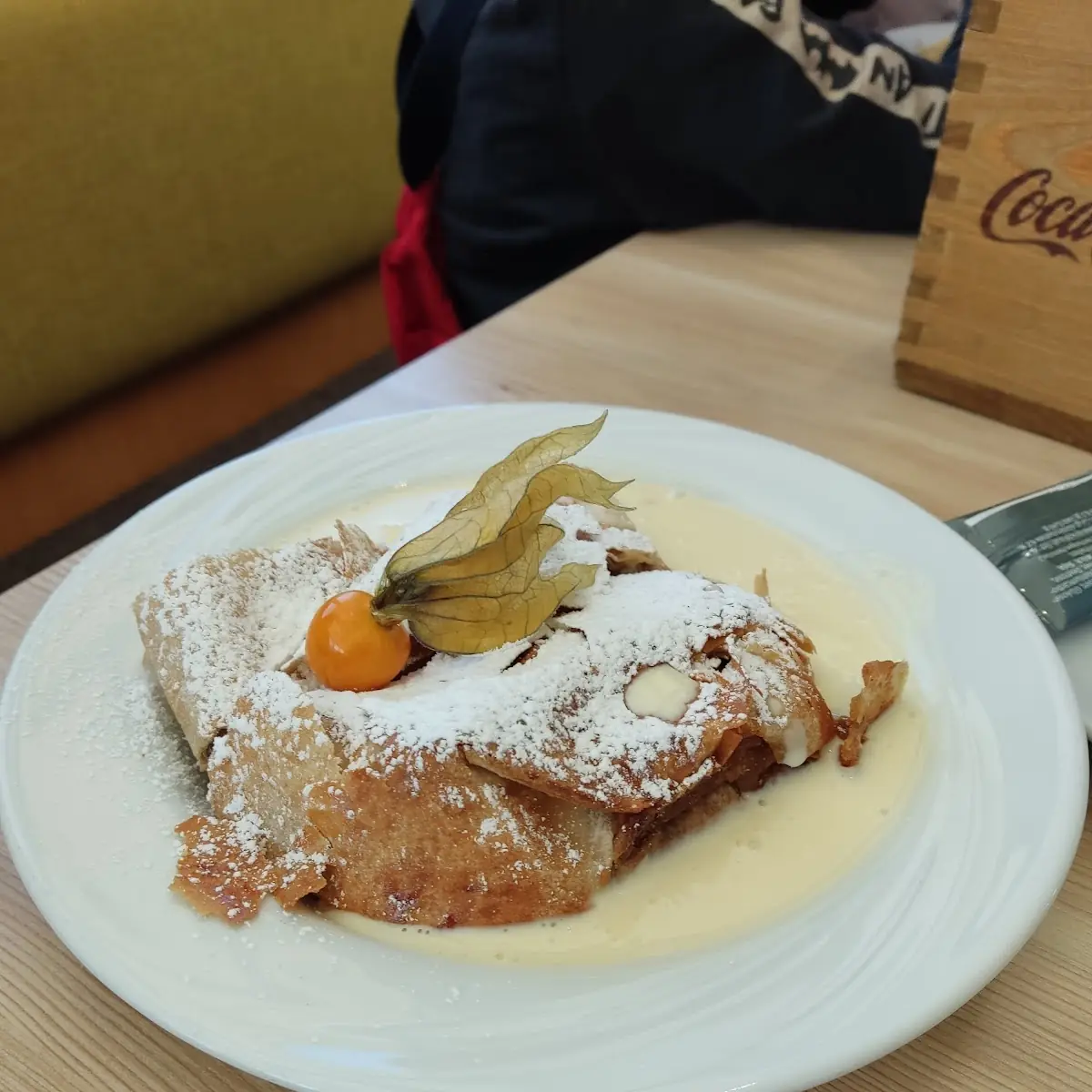 Apfelstrudel Mit Vanillesoße