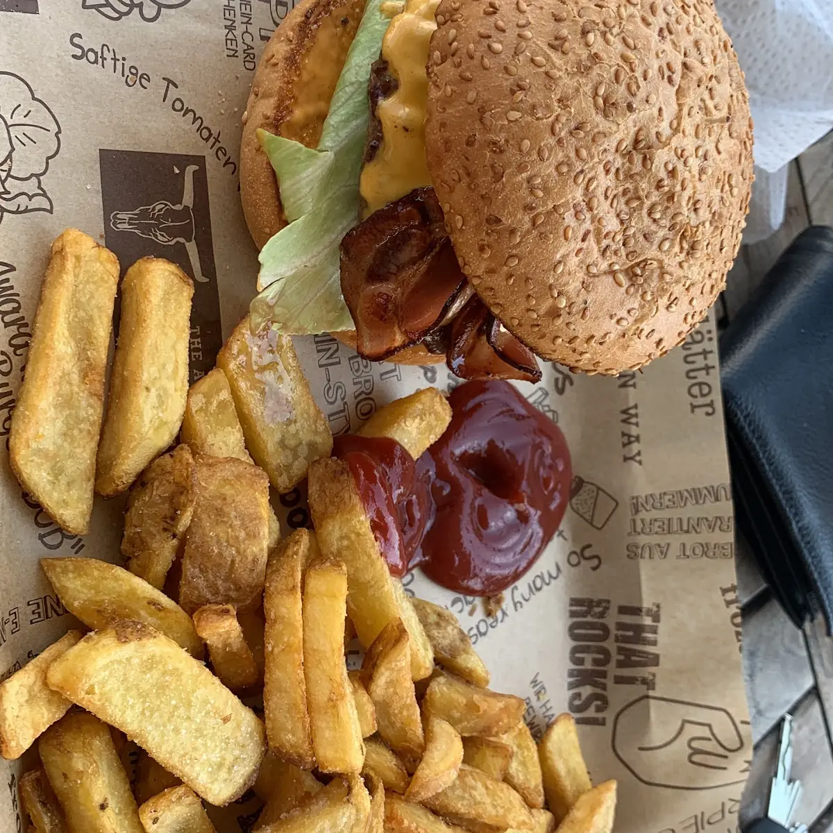 3 Mini Cheeseburger Mit Pommes