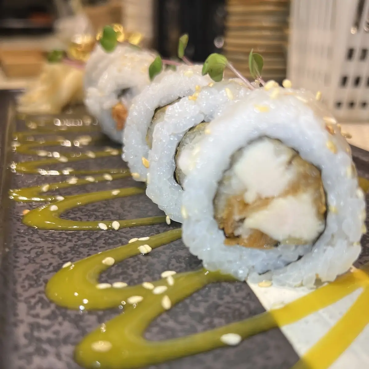 Knusprige Hühner Maki Roll