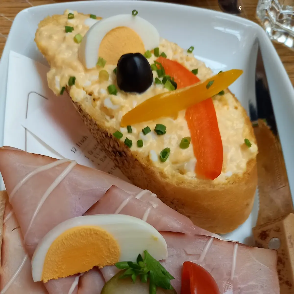 Eieraufstrich Schinkenbrötchen