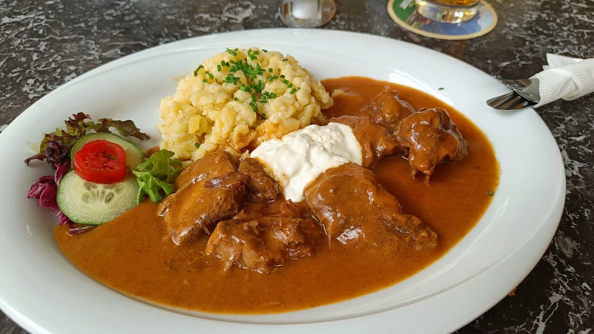 Kalbsgulasch, Café Rüdigerhof