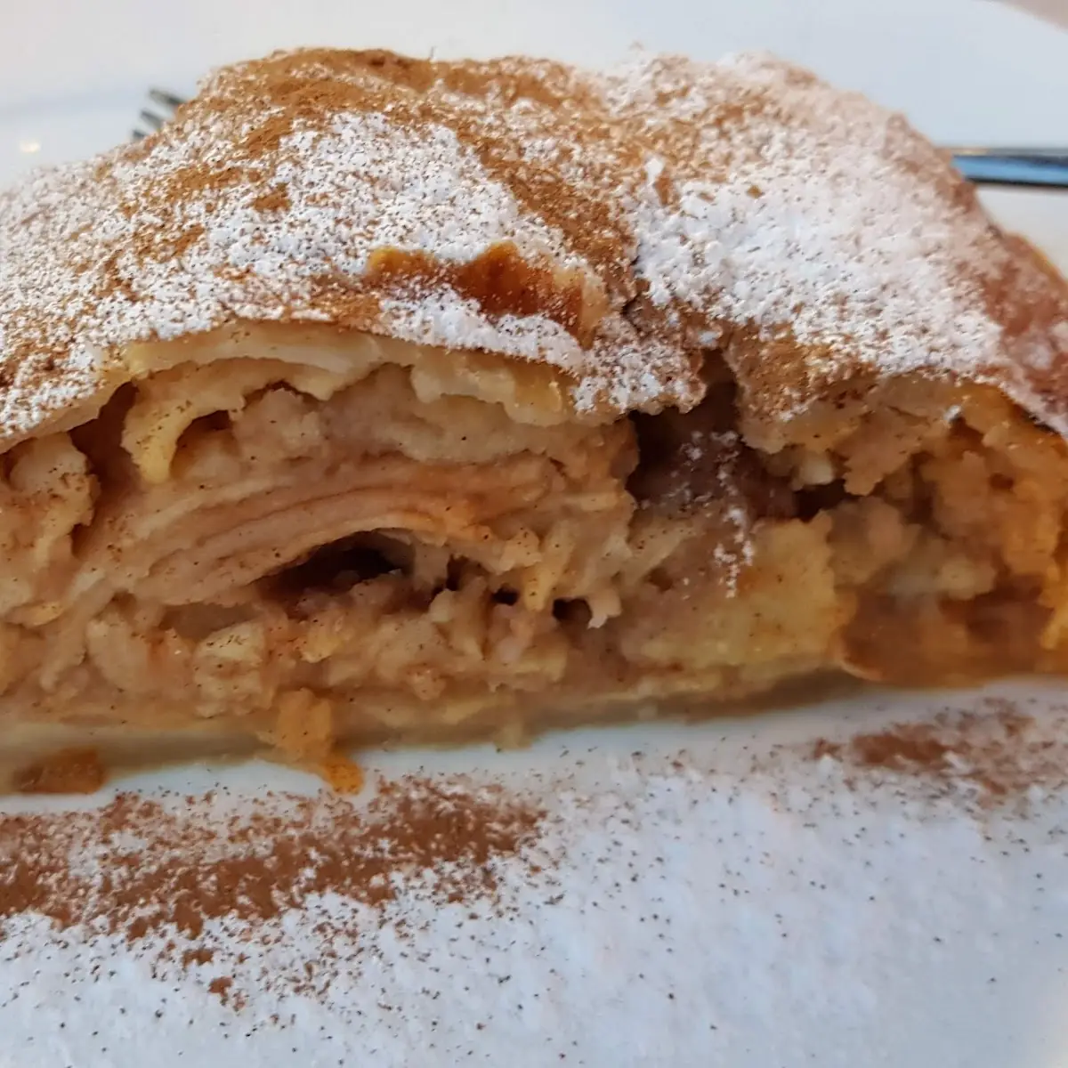 Apfelstrudel