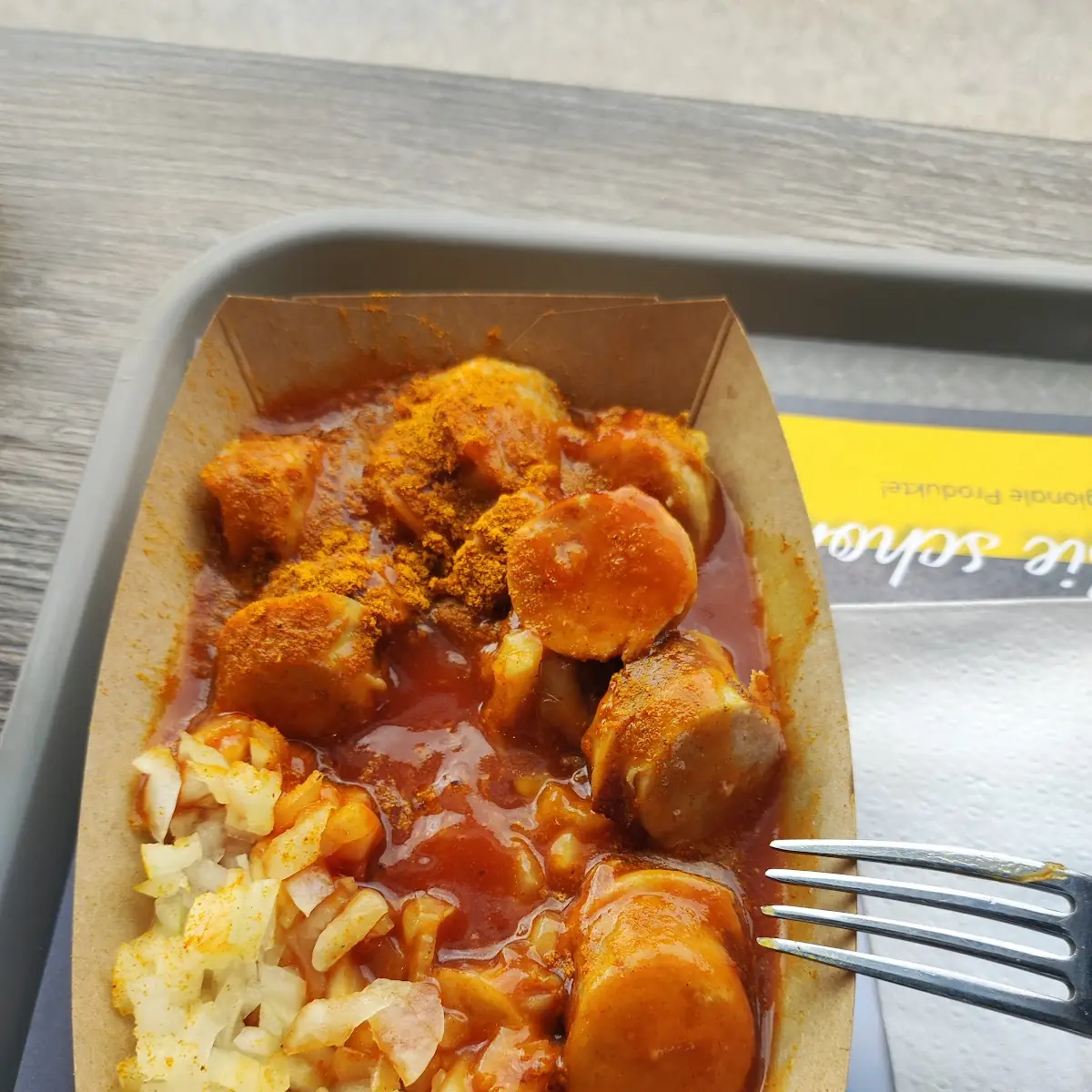 Currywurst Mit Zwiebeln