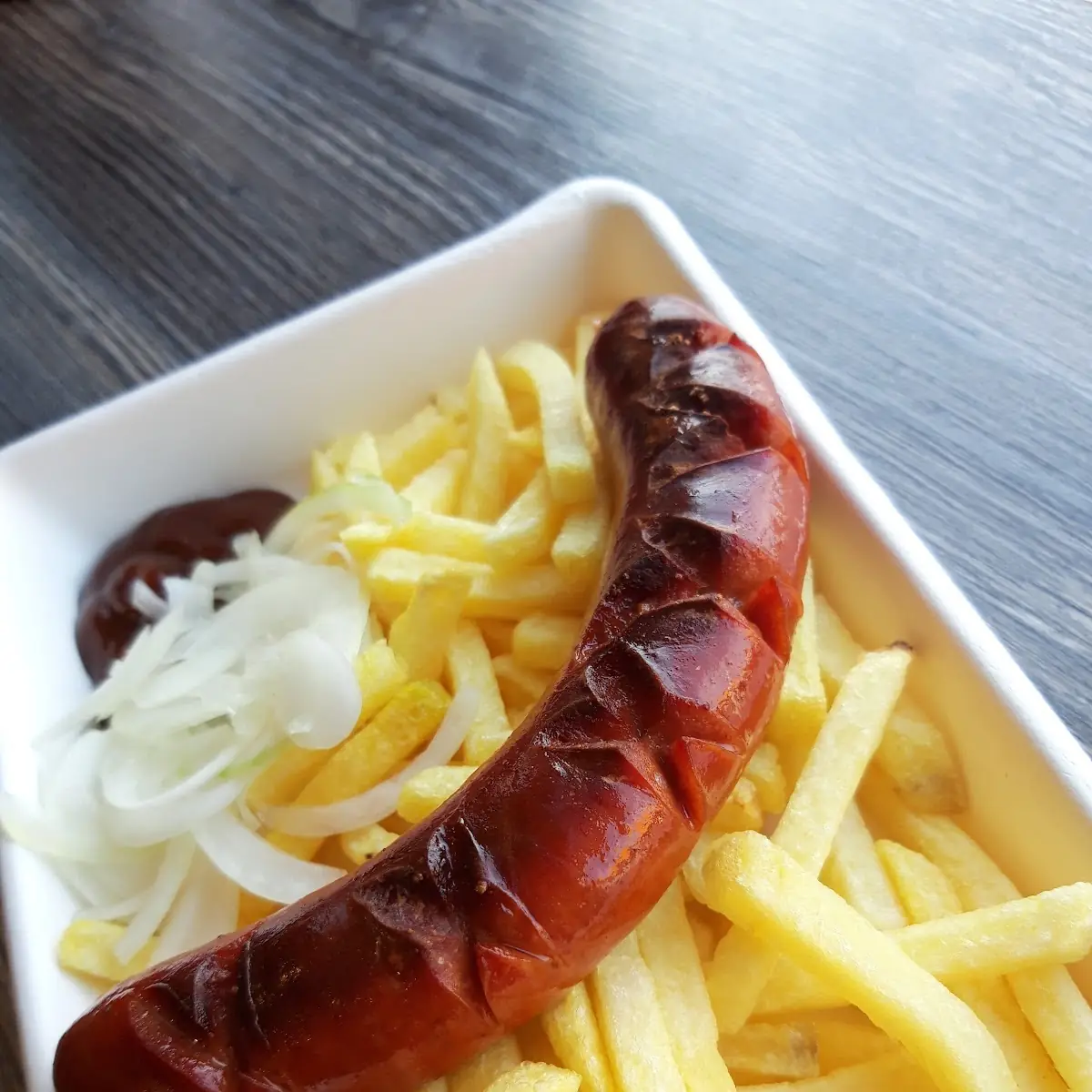 Eitrige Mit An Scharfn Und Pommes