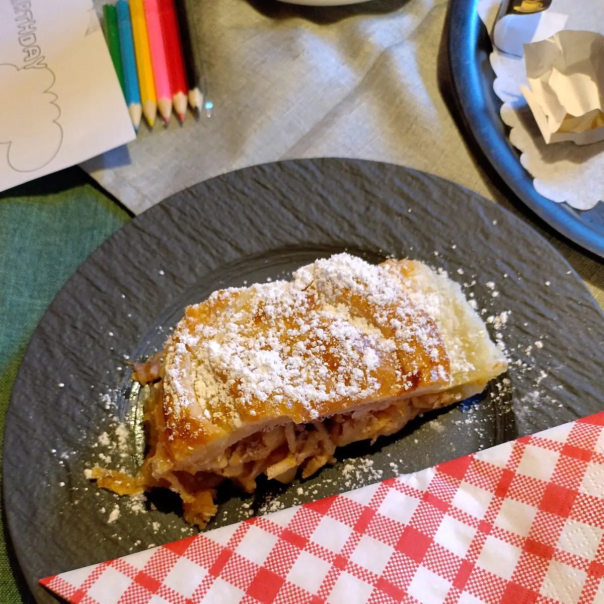Apfelstrudel