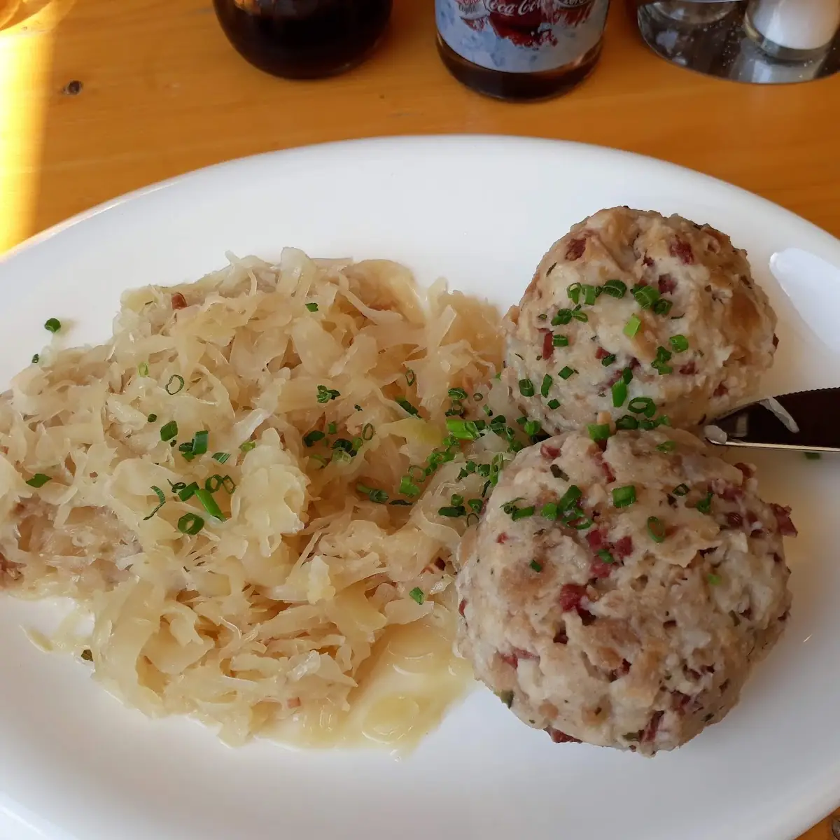 Tiroler Wurdtknödel Mit Sauerkraut