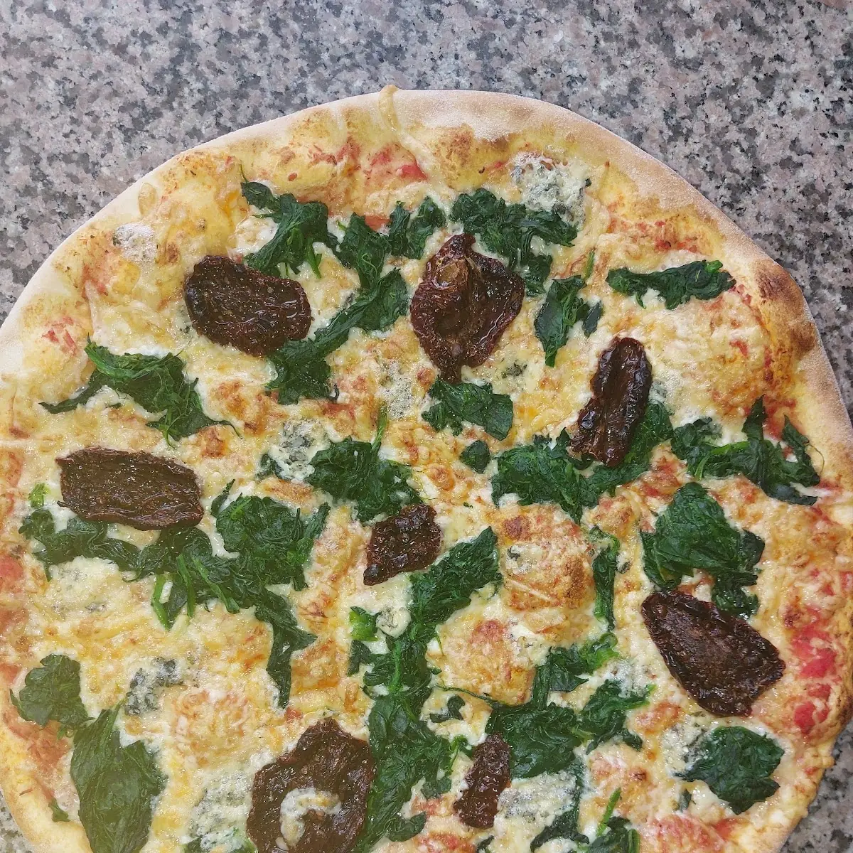 Gemüse Pizza