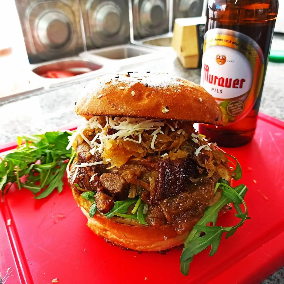 Schweinsbraten Burger