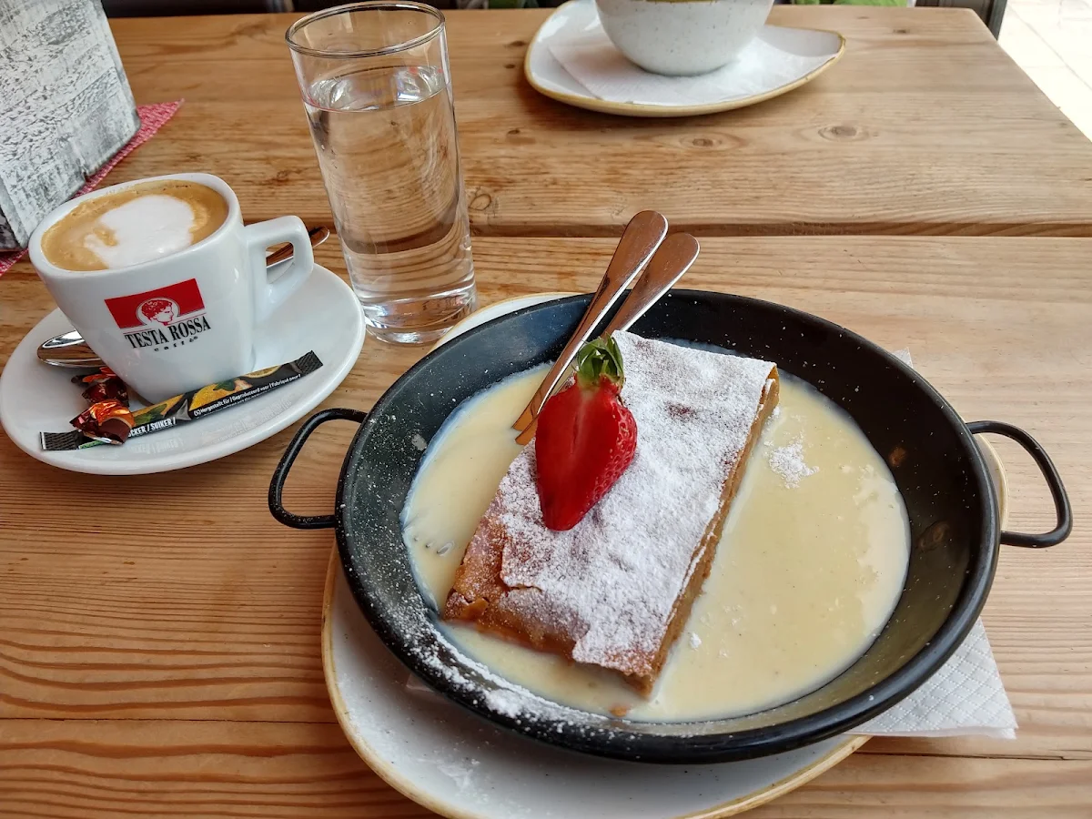 Apfelstrudel Met Vanillesaus