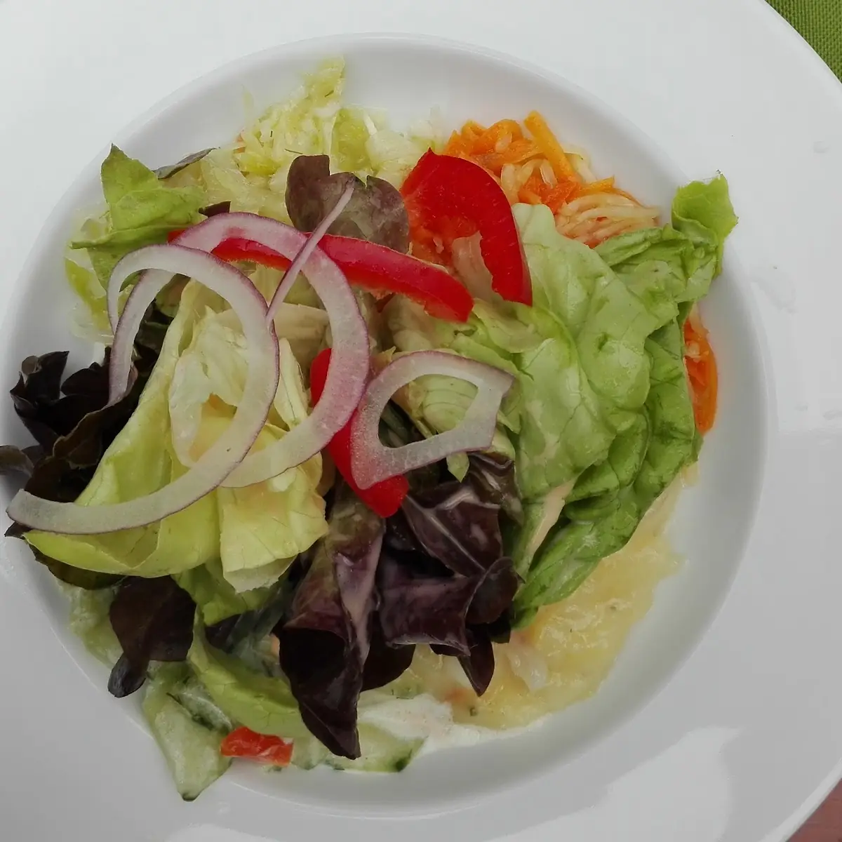 Gemischter Beilagensalat