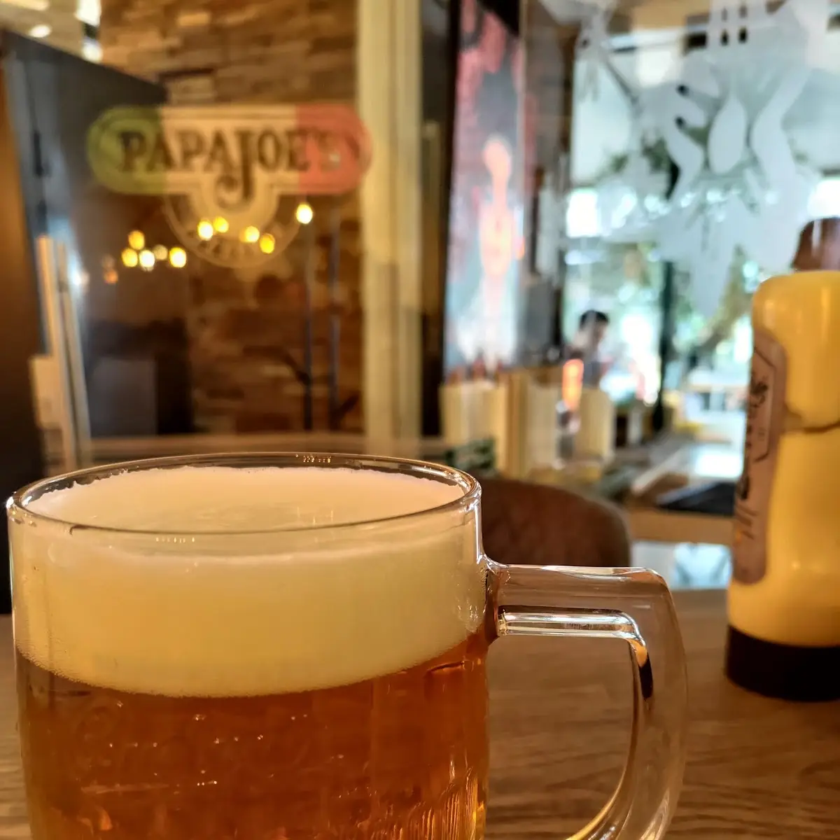Bier Und Rhabarbargspritzt
