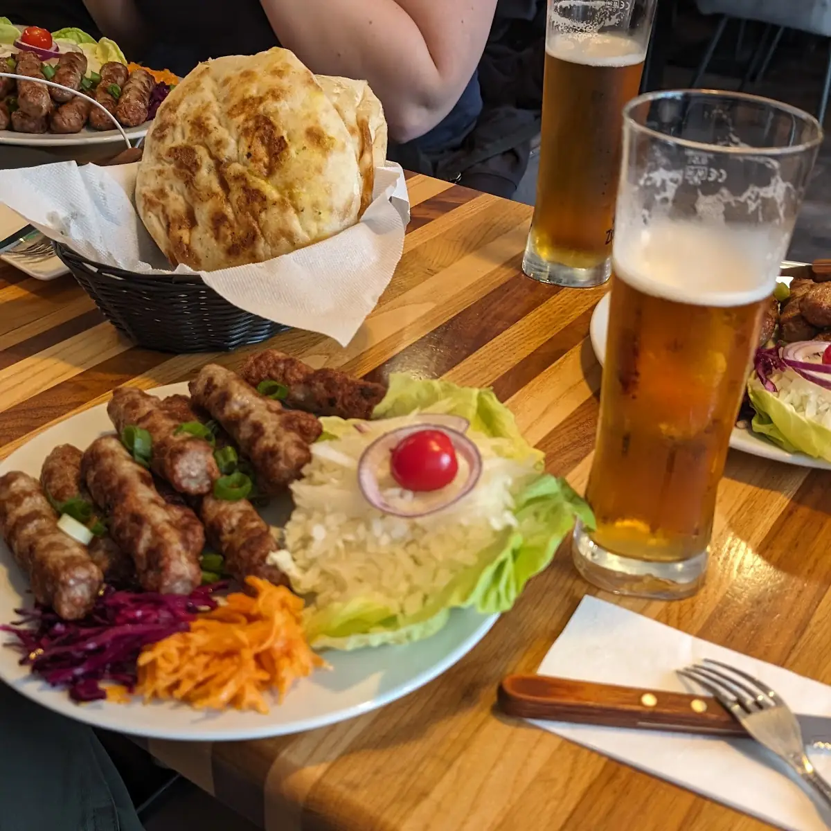 10 Čevapčić And Lepinja