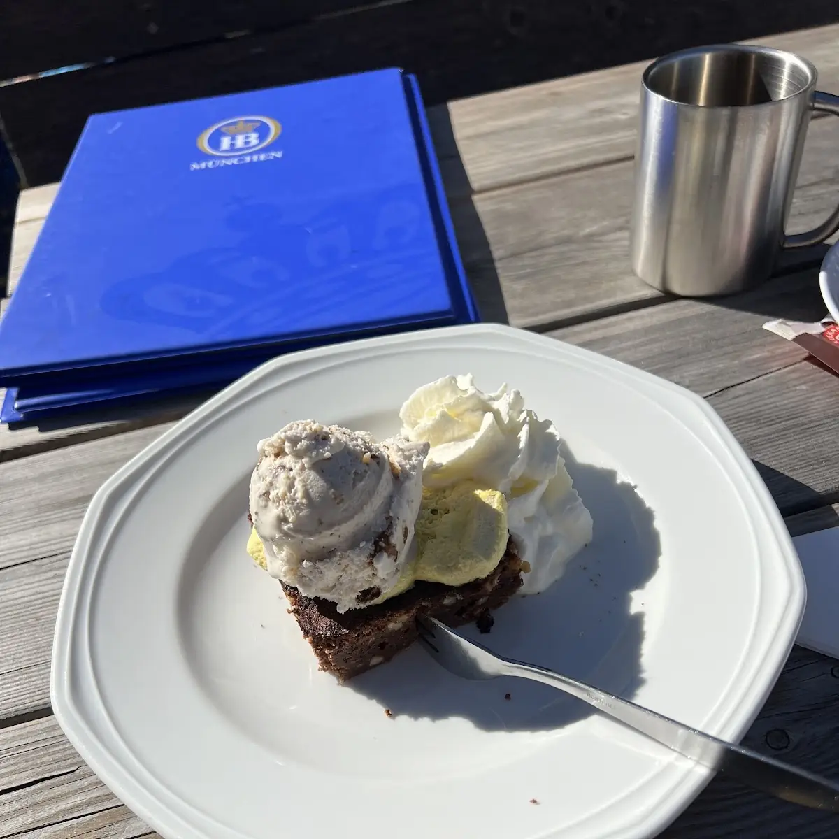 Brownie Met Walnoot Ijs
