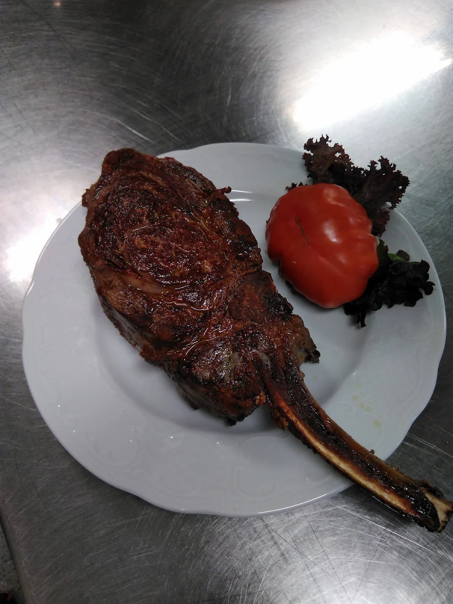 Tomahawk Steak