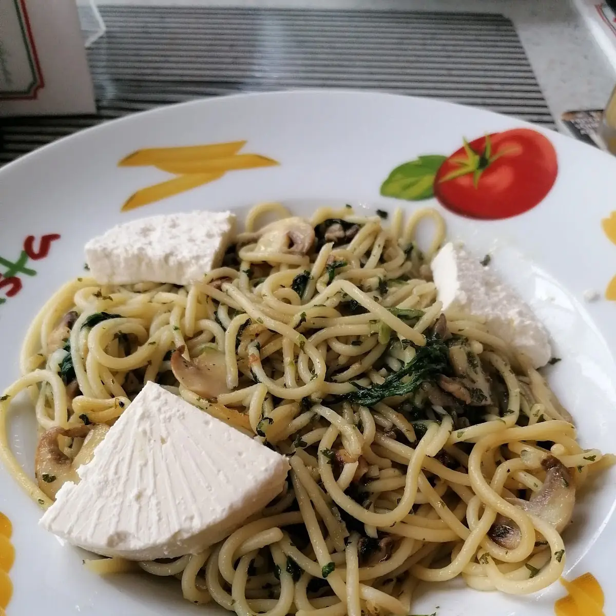 Spaghetti Mit Spinat Und Käse